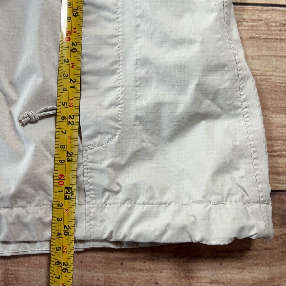 The North Face Nylon HyVent Jacket Hooded White/Ivory Women’s Large Flaw* - Picture 8 of 13